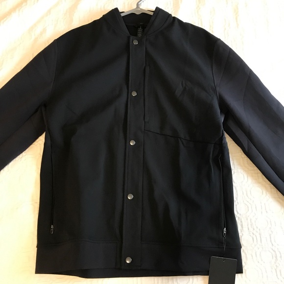 lululemon sojourn bomber